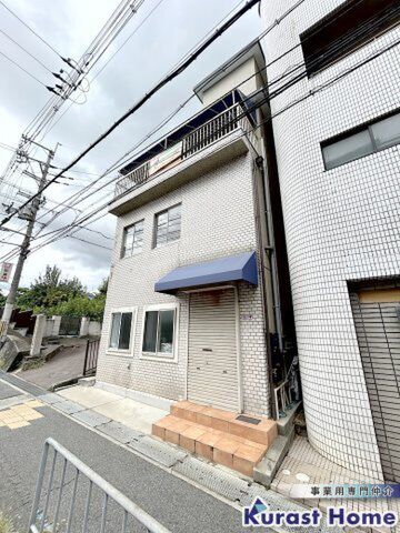 拡大写真:ユーリビル 2Fの外観