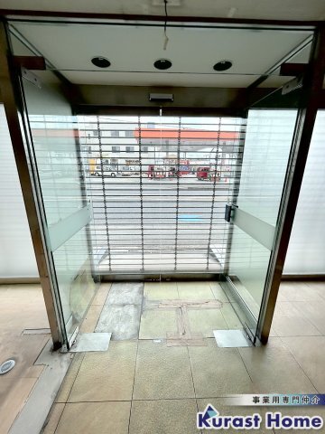 拡大写真：羽曳野市伊賀２丁目 1Fのエントランス