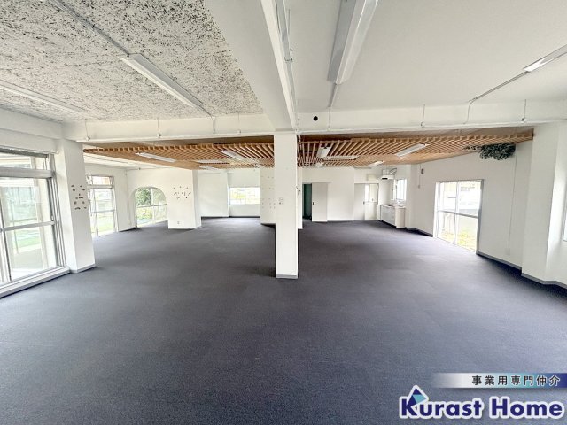 拡大写真：柏原市旭ヶ丘テナント 1階1の内装