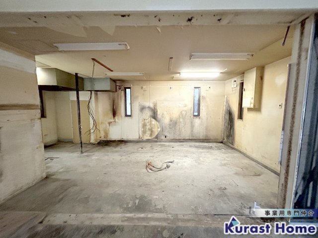 拡大写真:MINAMIビル 白鳥2丁目路面テナント 1階101の内装
