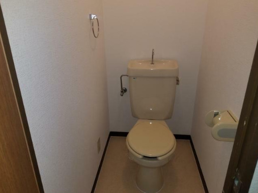 拡大写真:熊本市中央区八王寺町 4階401のトイレ