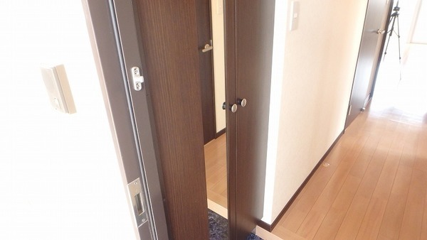 拡大写真:熊本市南区田迎4丁目 5階503の玄関