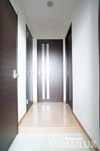 拡大写真:熊本市中央区九品寺6丁目 2階202の玄関
