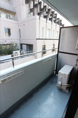 拡大写真:熊本市中央区九品寺1丁目 4階402のバルコニー