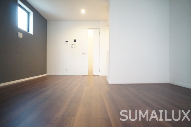 拡大写真:SunMark 京町本丁 2階202の居間