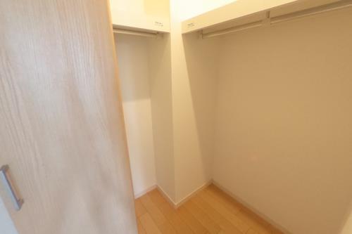 拡大写真：ヒルクレストELGRAND本山 2階205の収納