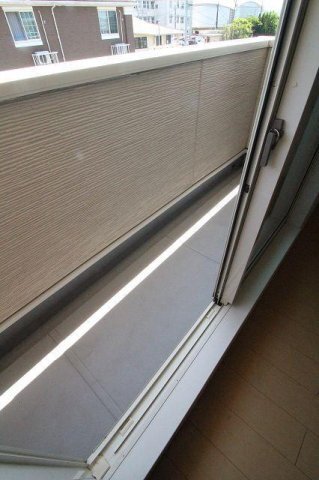 拡大写真:メゾンセレナーデB 2階203の落ち着いた時間を過ごせるバルコニーです