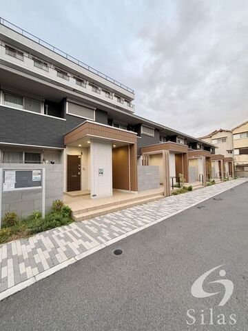 拡大写真：東大阪市岸田堂南町 1階103の外観