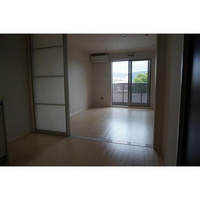 拡大写真:東大阪市菱屋東3丁目 1階101の内観