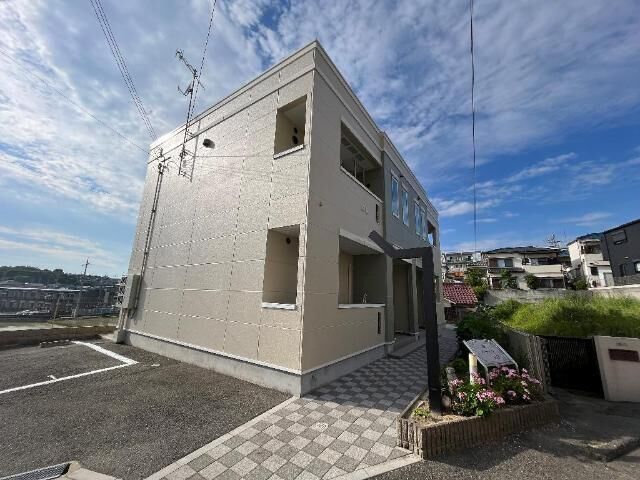 拡大写真:リティラ 1階102の外観写真(昼)