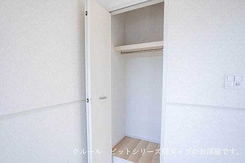 拡大写真:モンレーヴみのり 2階202の十分な収納スペースがあります