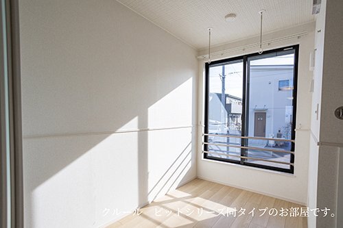 拡大写真:モンレーヴみのり 1階102の明るい室内です