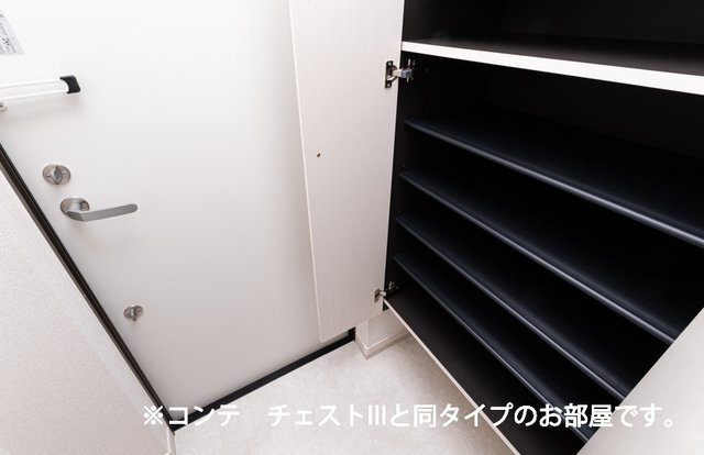 拡大写真:ボニータみのり 2階202の専用の収納スペースです