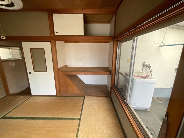 拡大写真:魚住町西岡貸家 1の和室