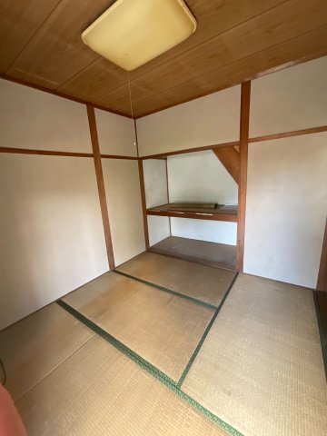 拡大写真:魚住町西岡貸家 1の和室
