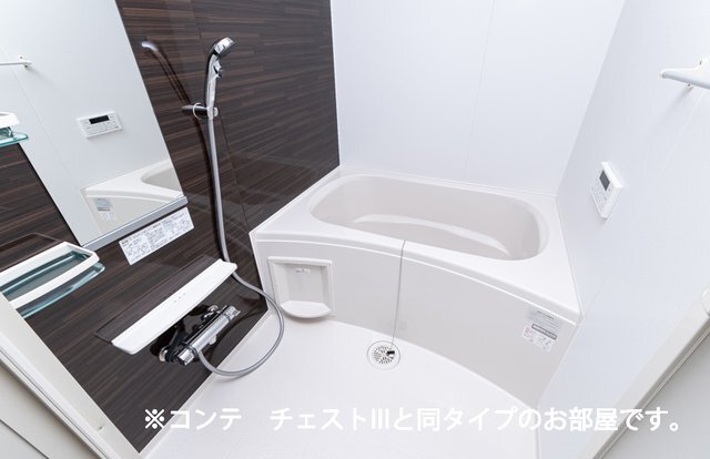 拡大写真:ヒカルサ加古川別府 3階302の日々の暮らしに欠かせないお風呂です