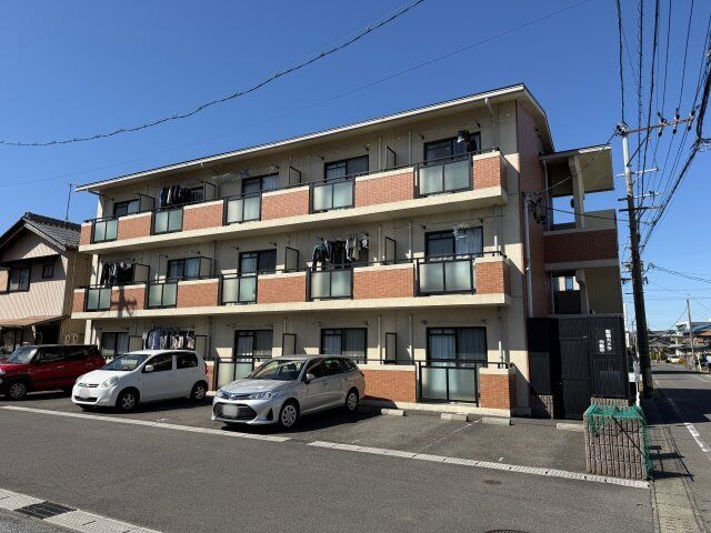 拡大写真：グレートマンションＡＭ 3階302の外観もきれいです