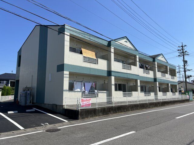 拡大写真:アメニティパークA 2階201の外観は落ち着いています