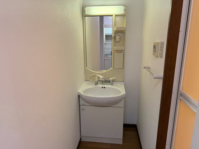拡大写真：グレートマンションＡＭ 3階302の脱衣スペースもあります