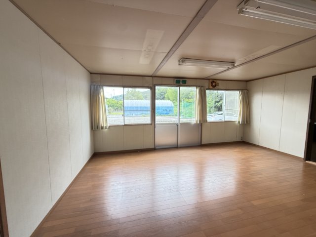 拡大写真:上石津町事務所 1階1の1階事務所
