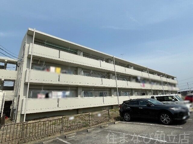拡大写真:サンライフ弁天 3階305の建物外観
