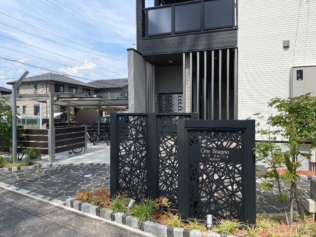 拡大写真:オーラ スターニョ 3階306の建物外観