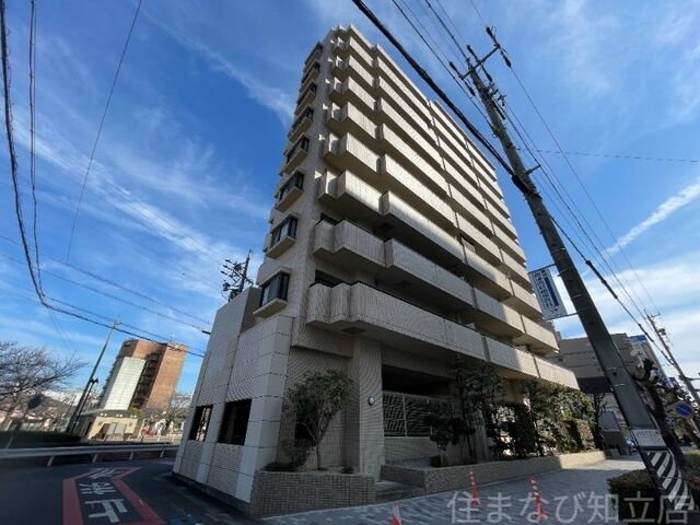 拡大写真:グローリアス三河安城第二 2階200の建物外観