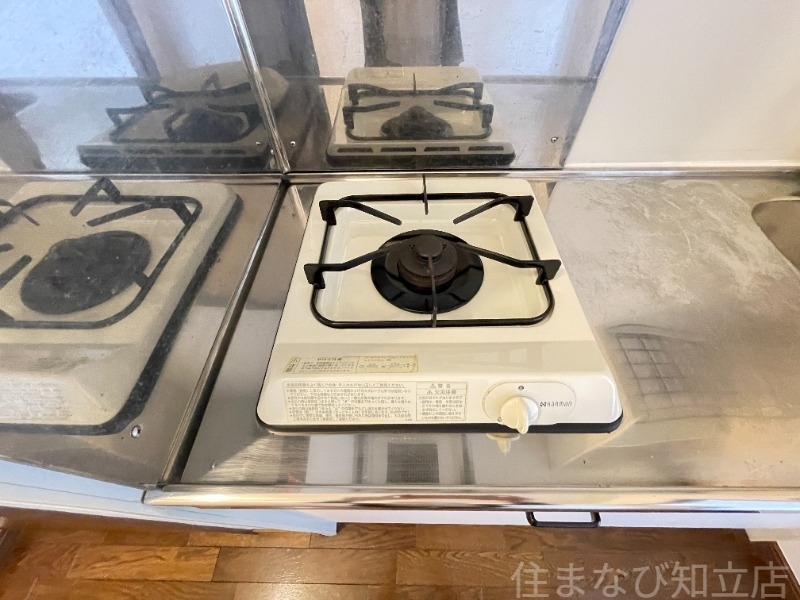 拡大写真:テルミーヌシャンブル 1階106のキッチン