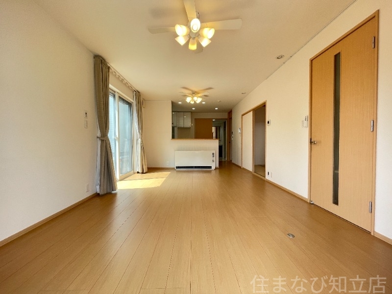 拡大写真:昭和町戸建 1階1の居室・リビング