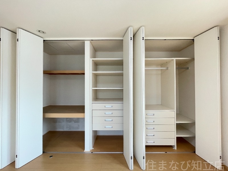 拡大写真:昭和町戸建 1階1の収納