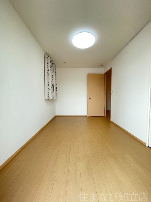 拡大写真:昭和町戸建 1階1の洋室