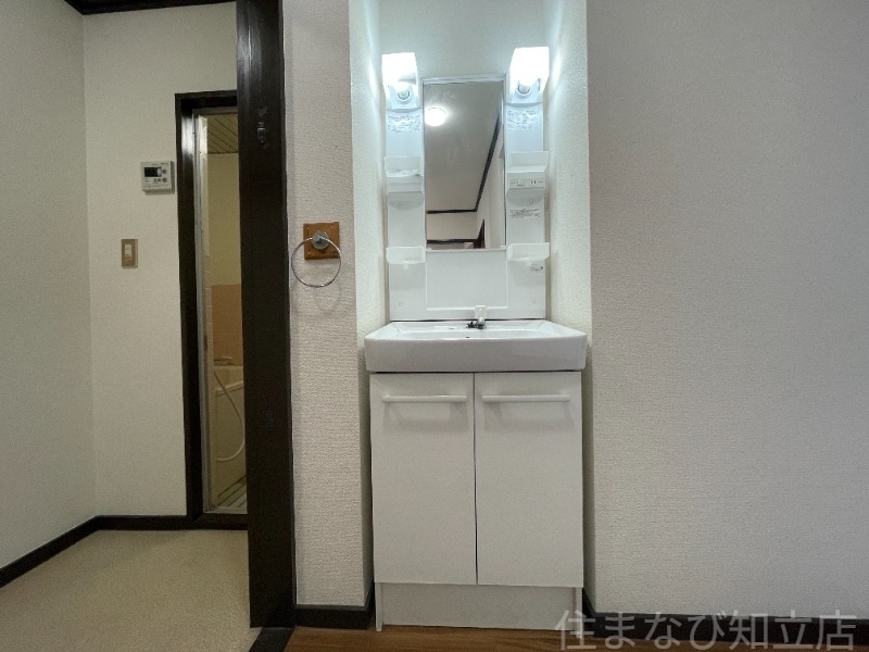 拡大写真:大陽ビル 3階301の洗面所