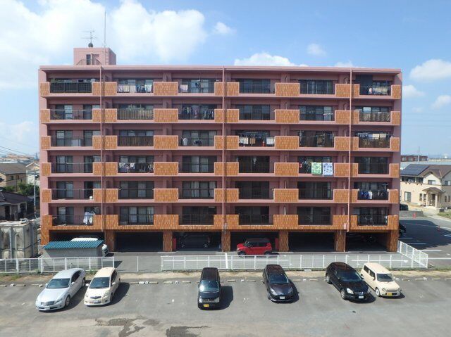 ネクスト倉田 西館の外観