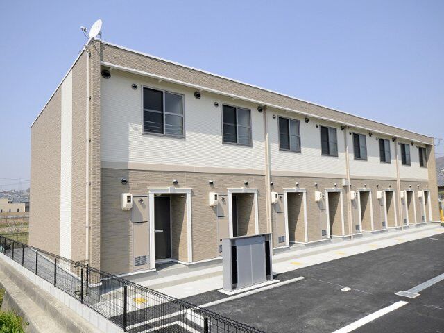 レオネクスト倉富の外観