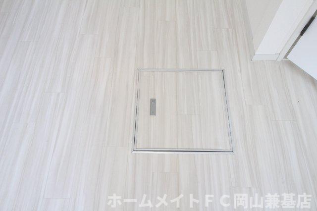拡大写真:岡山市中区湊 2階202の収納