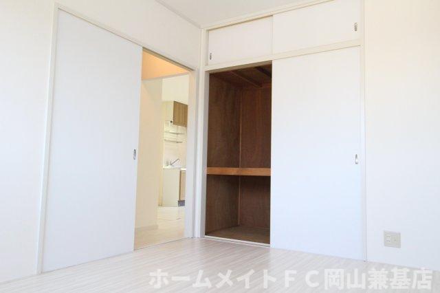 拡大写真:岡山市中区湊 2階202の収納