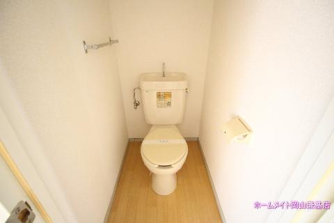 拡大写真:サンライフ湊 2階202のトイレ
