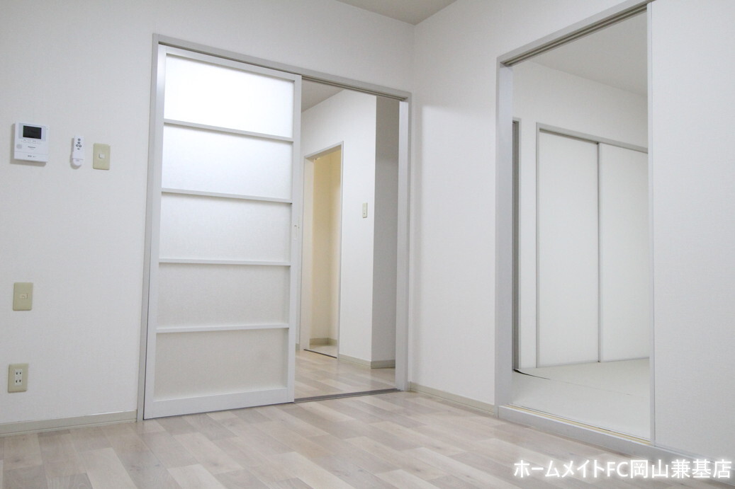 拡大写真:レジデンス百間川 2階206の収納