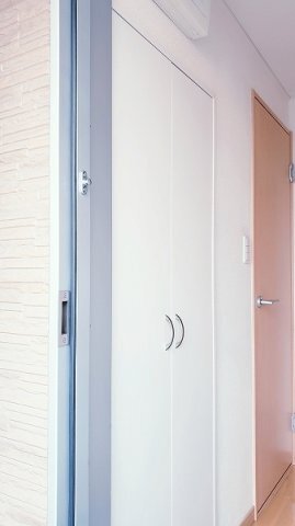 拡大写真:レオネクスト倉富 1階106のシューズボックス※写真と現状が異なる場合は現状を優先