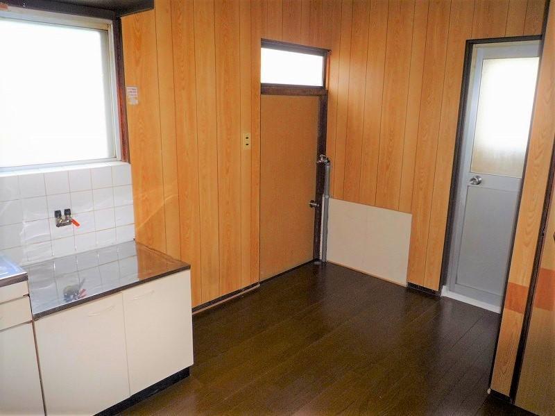 拡大写真：佐藤一戸建て 1階2の内装