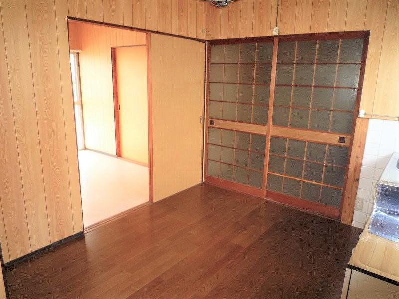 拡大写真：佐藤一戸建て 1階2の洋室