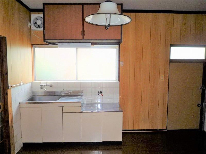 拡大写真：佐藤一戸建て 1階2のキッチン