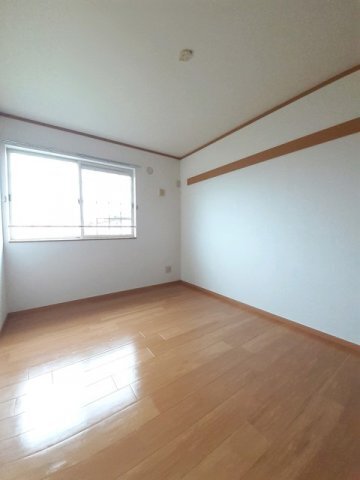 拡大写真：クレール 2階201のその他