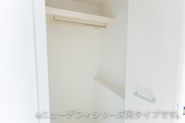拡大写真:ルミエール 井竜 1階103の収納
