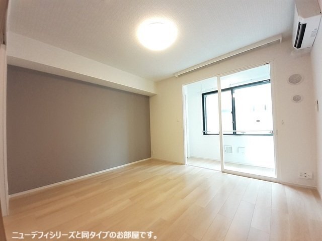 拡大写真:ルミエール 井竜 1階105の居間
