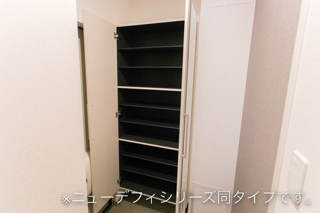 拡大写真:ルミエール 井竜 2階202の収納