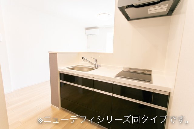 拡大写真:ルミエール 井竜 2階207のキッチン