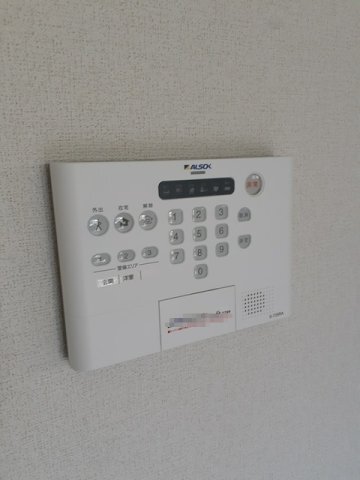 拡大写真：グランシュテル 1階103のセキュリティ