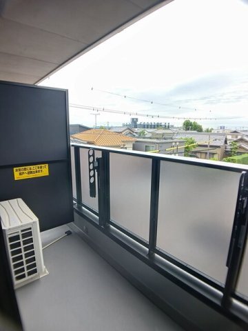 拡大写真:ベル フルール 3階302のバルコニー