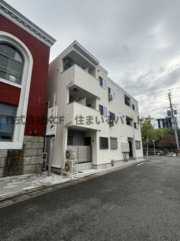 拡大写真：アルテ久留米 1階101のおしゃれな外観です